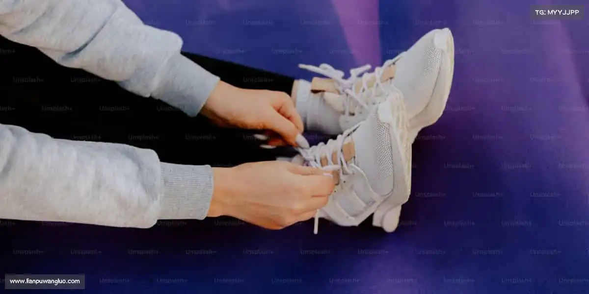 九游娱乐官网——⛷️单板滑雪,雪上冲浪!